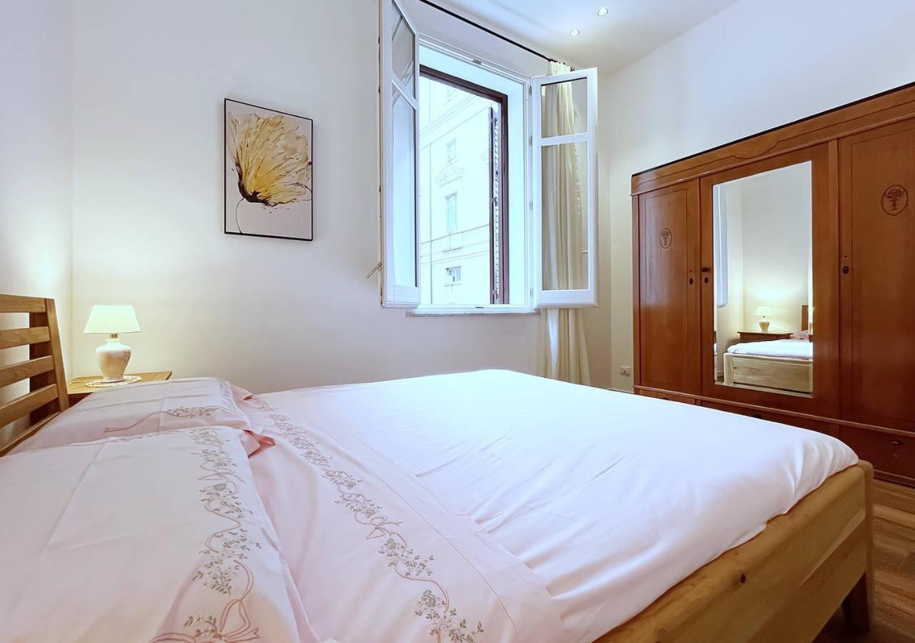 Solemar Sicilia - Palazzo Pirrotta Apartment Palermo Luaran gambar